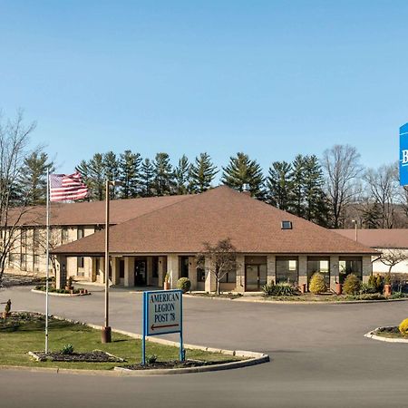 Hotel Baymont By Wyndham Logan Exterior foto